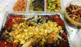 外卖爆料烤鱼视频教程完整版,烤鱼视频教程，在家轻松享受美食时光